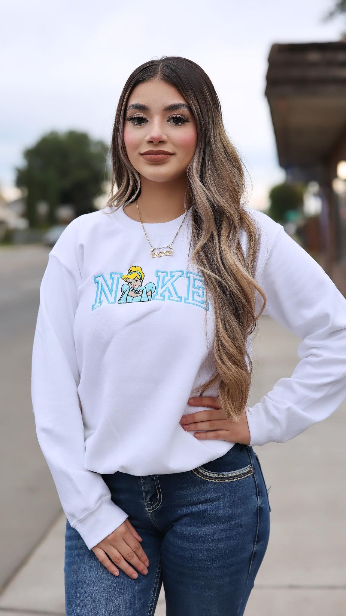 CINDERELLA - WHITE CREWNECK SWEATSHIRT - UNISEX