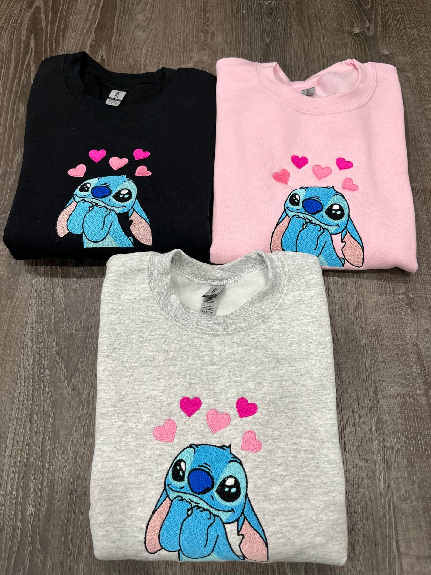 STITCH LOVE - EMBROIDERED CREWNECK SWEATSHIRT
